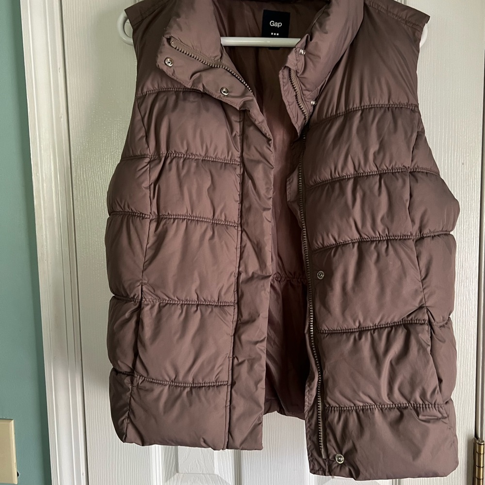 GAP Brown Quilted Puffer Vest